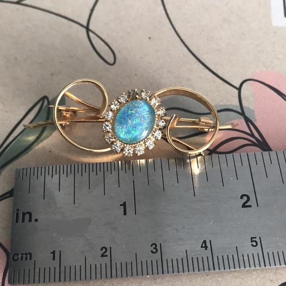 ✨Sold✨Vintage Costume Jewelry Brooch With Blue Faux Stone & Rhinestones - Picture 8 of 9